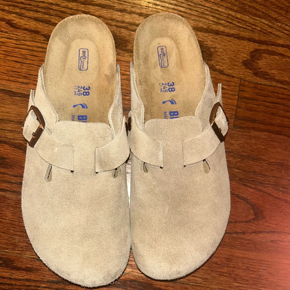 Birkenstock Women's Beige Suede Mules Never Worn